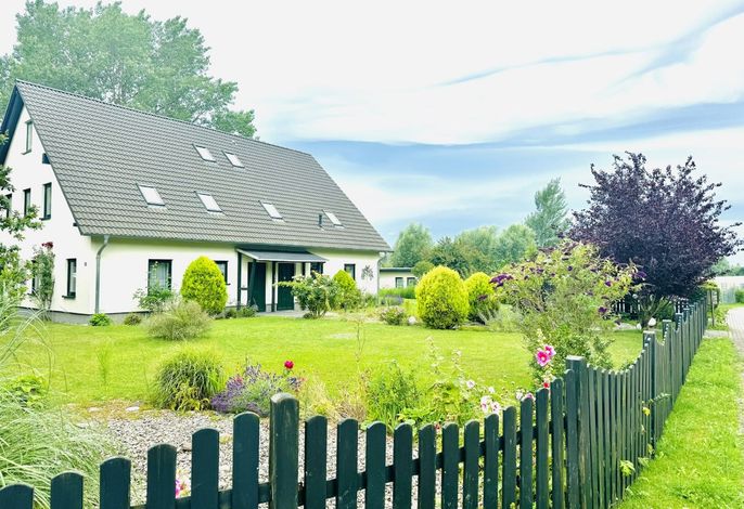 Ferienwohnung Lobbe F-1112 - strandnahes Haus