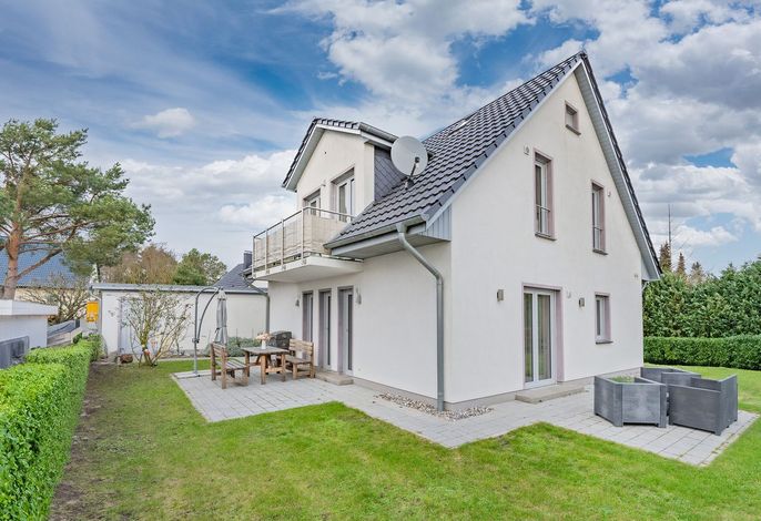Ferienhaus Adele - Auszeit für 6 Personen mit Achterwasserblick und Kamin