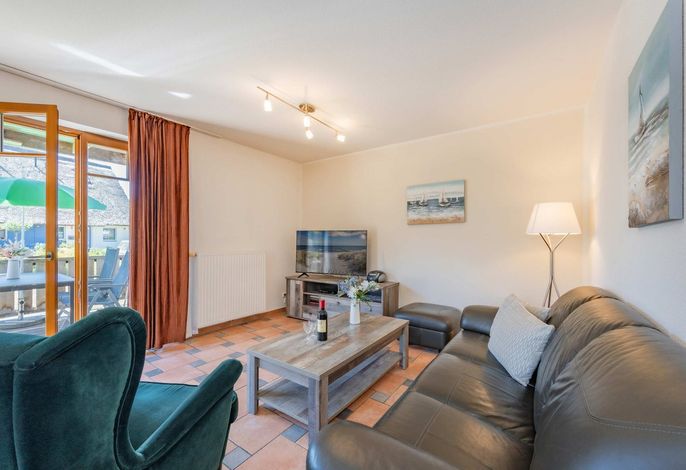 Moderne Ferienwohnung mit Terrasse & Garten – Erholung am Achterwasser