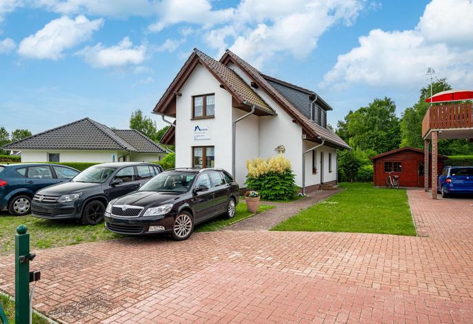 Komfortable Ferienwohnung mit Balkon in Zingst