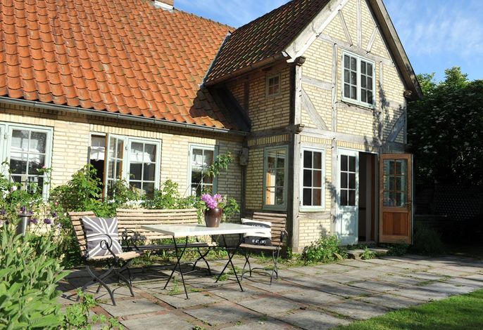 Ferienhaus "Rosenhaus - Lütt Arnis" in Arnis - nur 250 Meter vom Strand