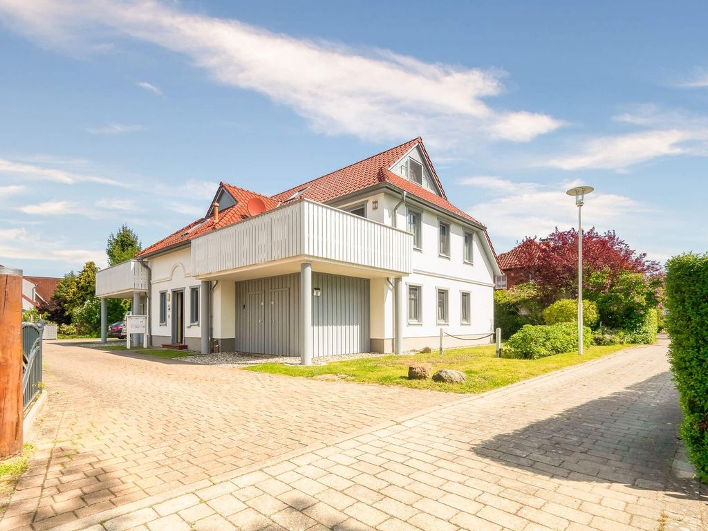 Hausansicht Einfahrt