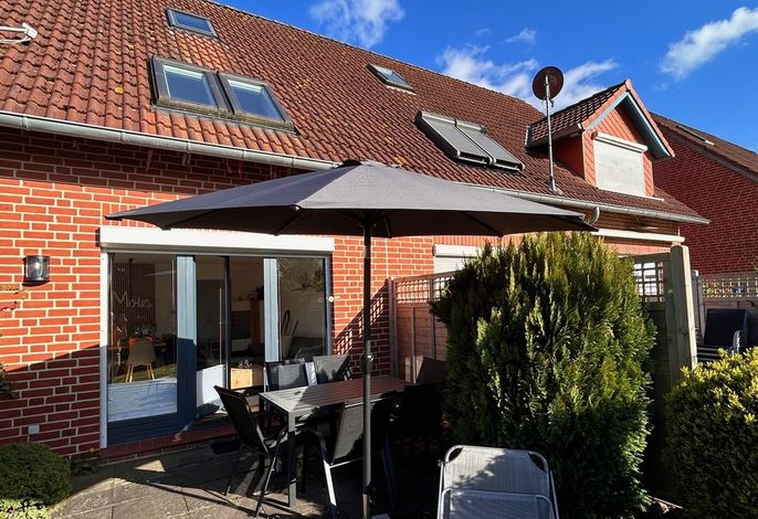 7033  Haus Wellengang mit großem Garten und Hund erlaubt