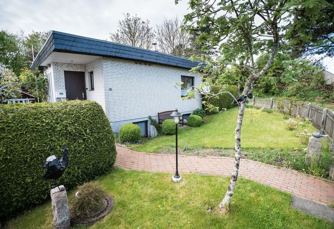 fewo1846 - Lütthus - Haus in Strandnähe mit 2 Schlafzimmern, Kamin und Garten