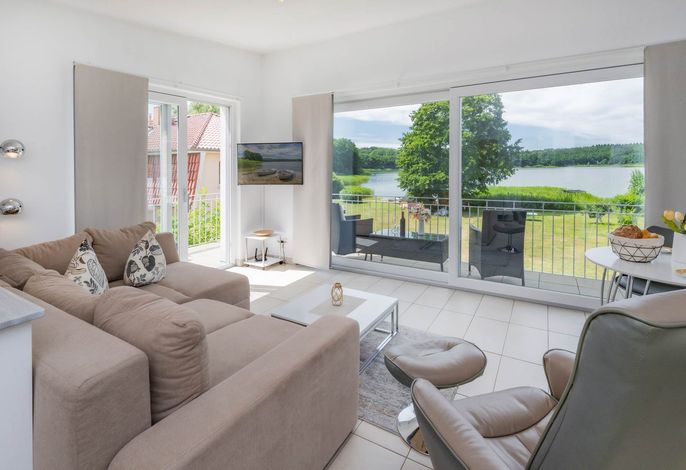 Ruheoase am Krebssee – moderne Ferienwohnung mit Garten & Yoga in Neu-Sallenthin (Usedom)
