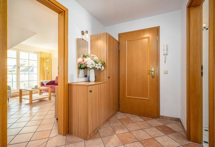Komfortable Ferienwohnung mit überdachtem Balkon in zentraler Lage von Zingst