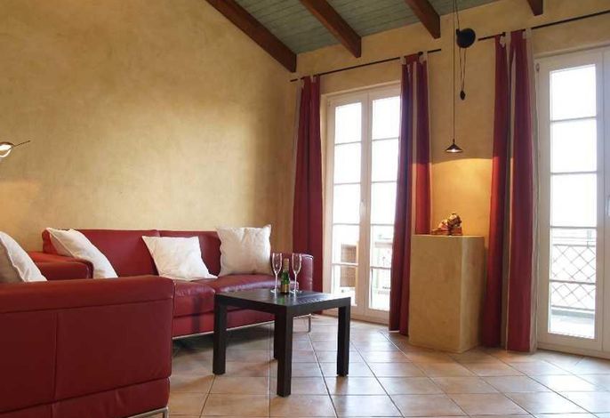 2-Zimmer-Ferienwohnung mit zwei Balkonen im 3. Obergeschoss
