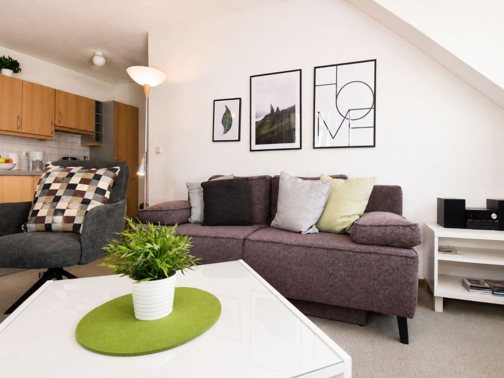 Wohnzimmer mit Sofa