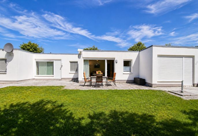Erholung pur – Charmante 45m² Ferienwohnung für zwei mit Terrasse nahe der Ostsee