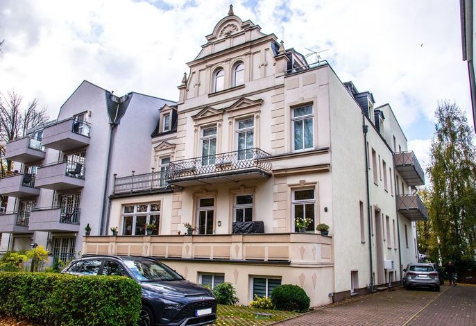 Geräumige 70m²  Ferienwohnung für 4 Personen + Hund, strandnah & zentral