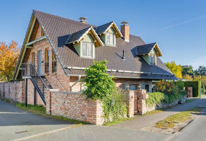 Ferienwohnung am Rieck 02 - geräumiges Landhaus-Domizil mit Kamin