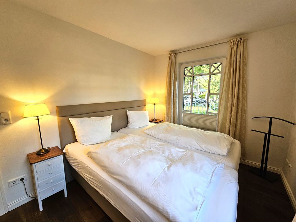 Palais am Südstrand Wyk: Küche einer Ferienwohnung