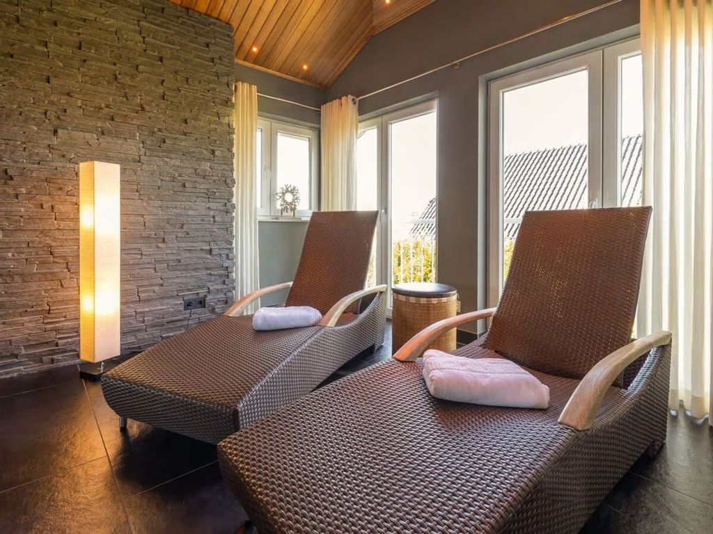 Ferienhaus Rubin - Modernes Ferienhaus mit 3 Schlafzimmern, Kamin und Sauna