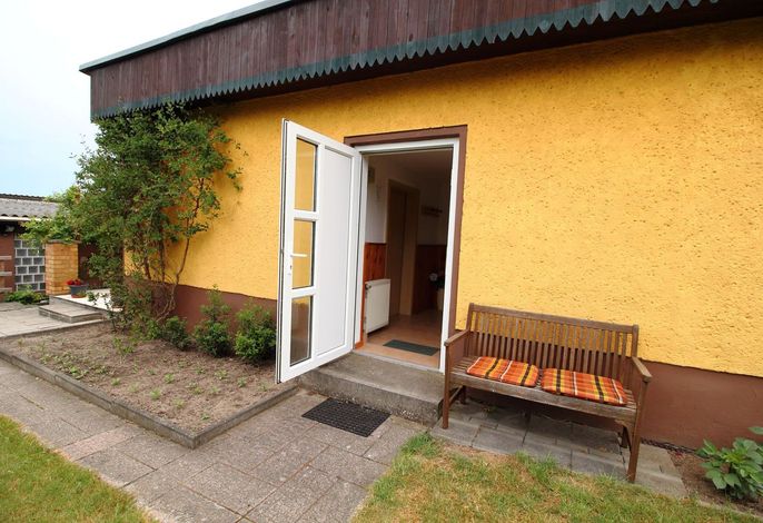 Ferienhaus Frisch in Sassnitz auf Rügen mit Terrasse