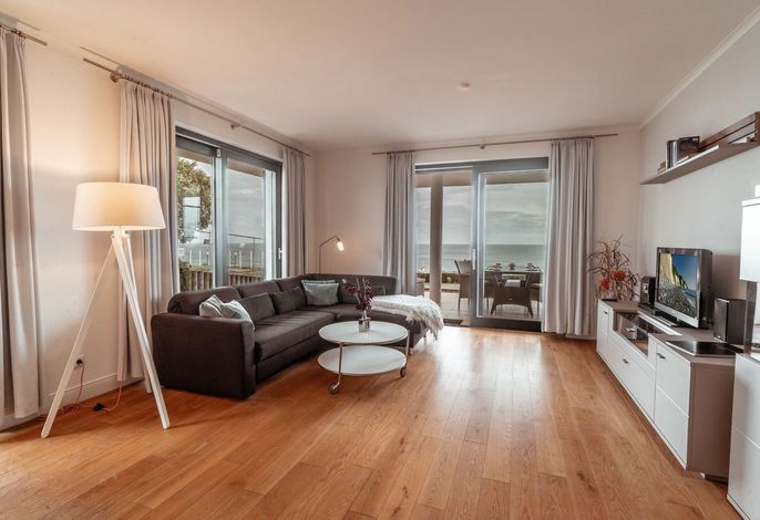 Photo Villa Friede-Marie, App. Hannah - mit Terrasse und Ostseeblick 2