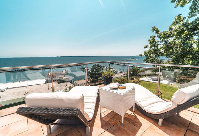 Villa Friede-Marie, App. Ostseeweitblick -großer Balkon und traumhaften Meeblick