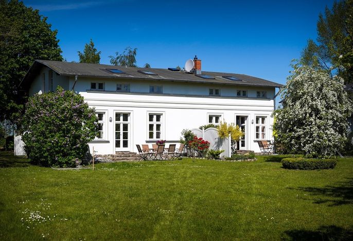 Jasmundhus auf Rügen - Ferienwohnung  Steuerbord