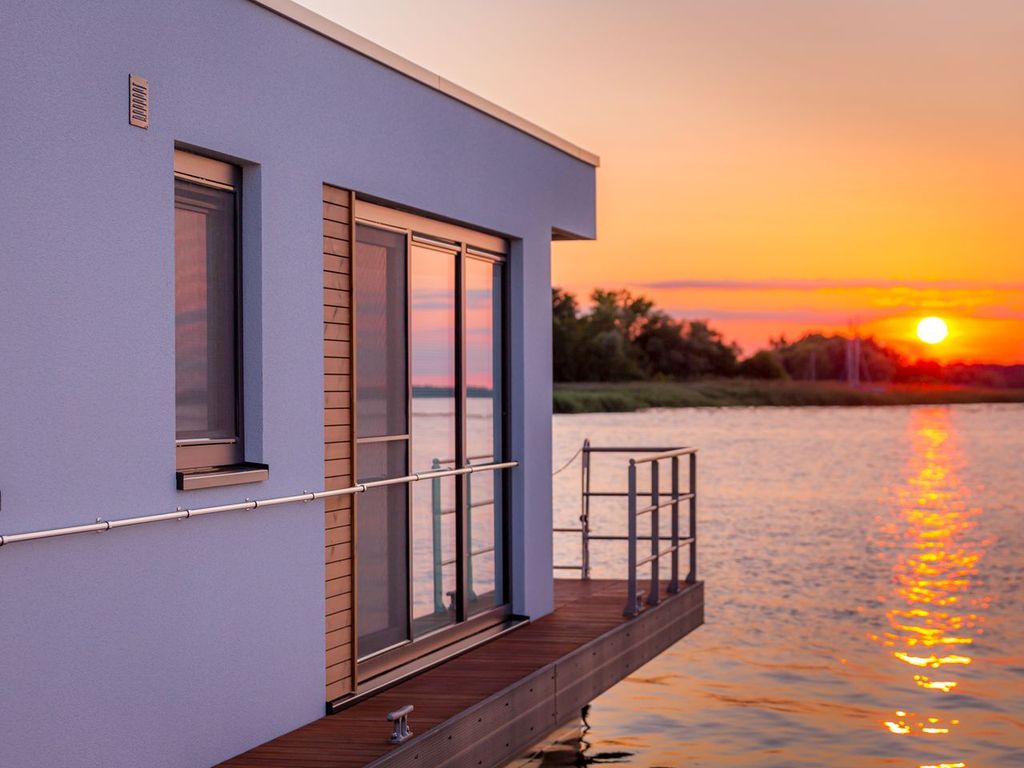 Kranichnest Ferienhaus, Bootshaus, Schwimmhaus