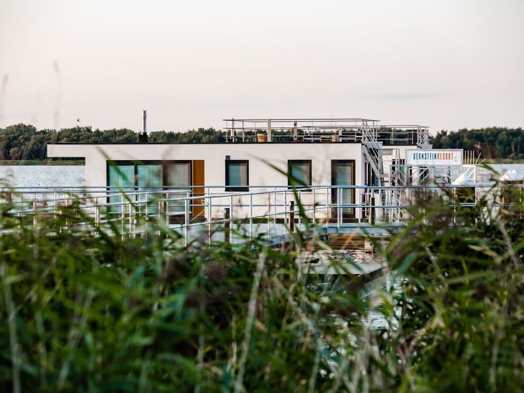 Kranichnest Ferienhaus, Bootshaus, Schwimmhaus