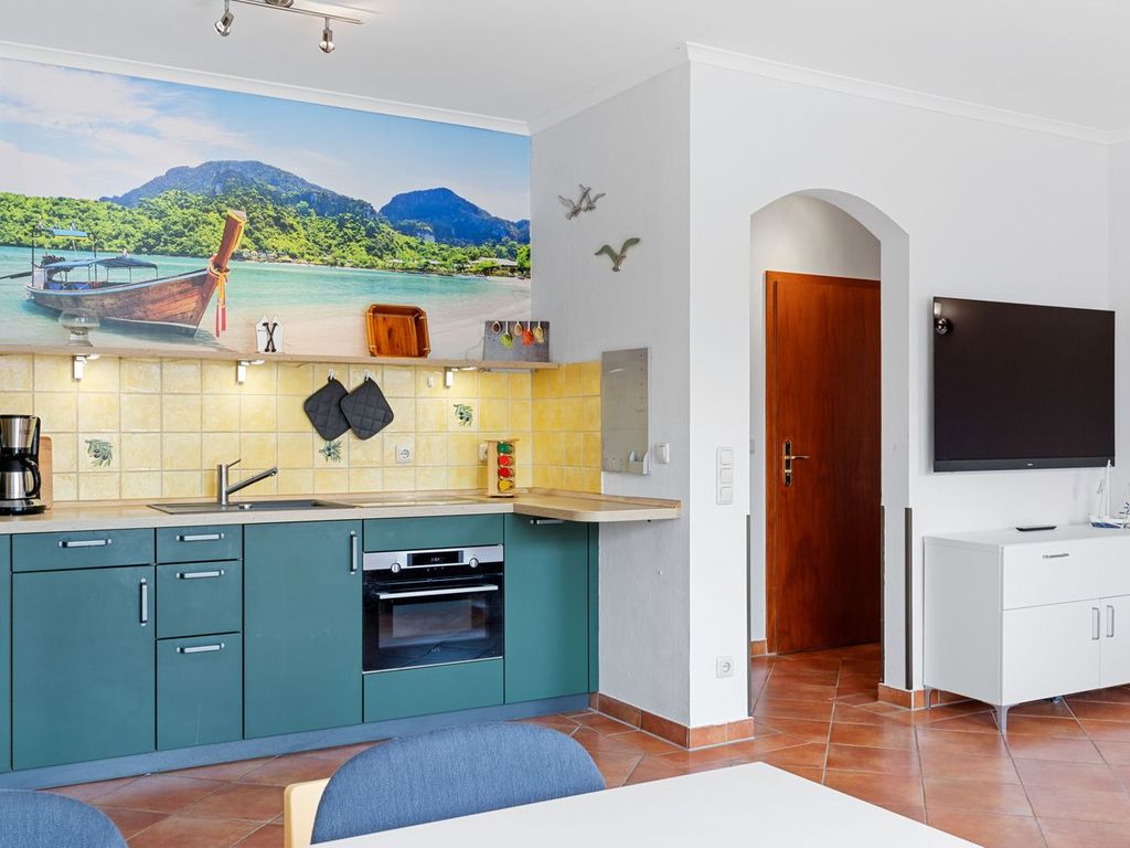 Küchenzeile der Wohnung kbrs27 in der Residenz Seestern in Kühlungsborn