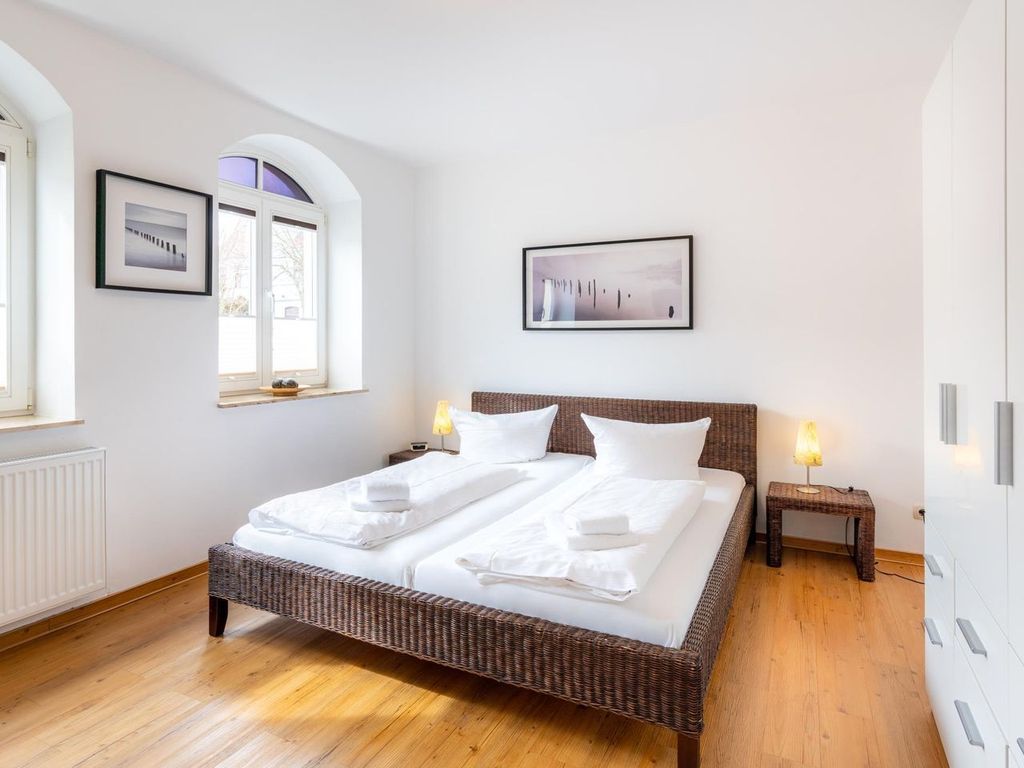 1. Schlafzimmer mit Doppelbett