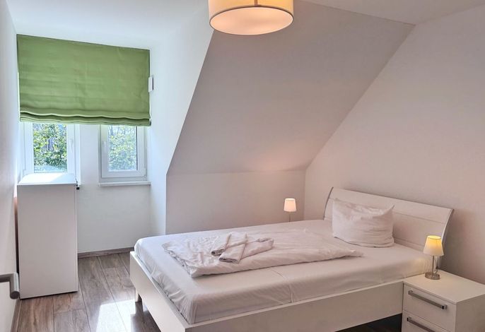 Photo Moderne Haushälfte mit drei Schlafzimmern und Kamin 7