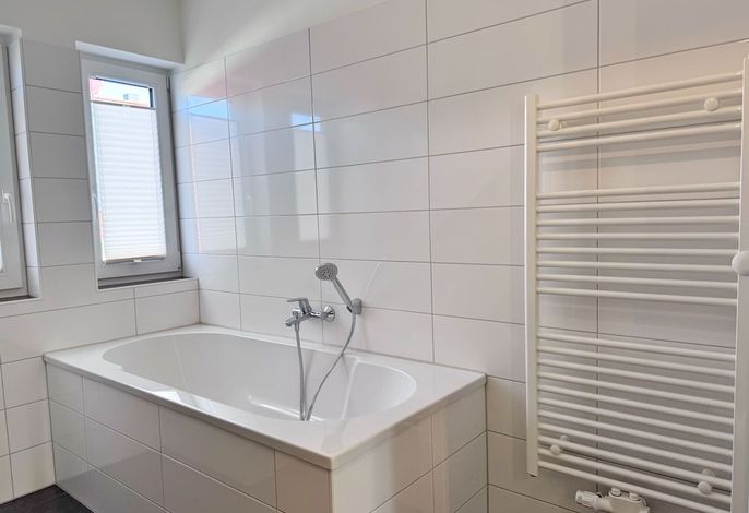 Photo Moderne Haushälfte mit drei Schlafzimmern und Kamin 4