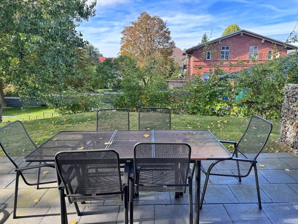 Moderne Erdgeschosswohnung mit 3 Schlafzimmern und Kamin