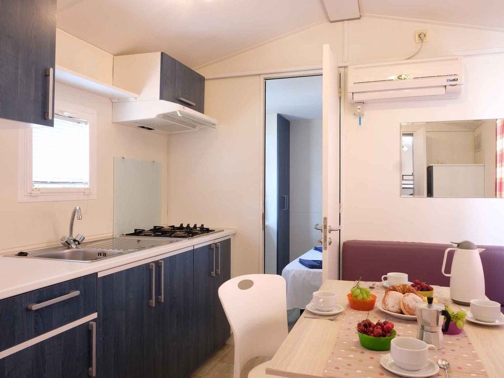 Mobilehome mit Klimaanlage, Terrasse und Pool