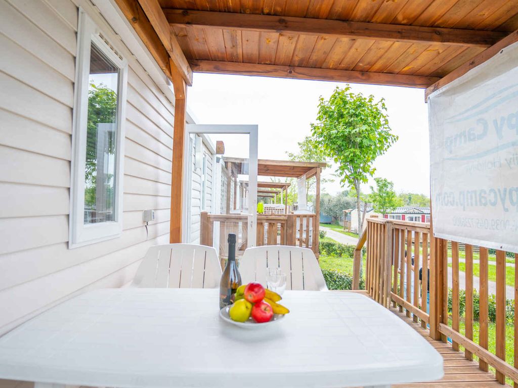 Mobilehome mit Klimaanlage, Terrasse und Pool