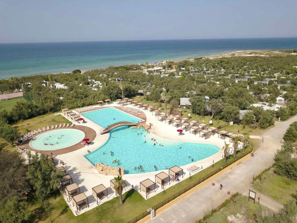 Mobilehome mit Klimaanlage, Terrasse und Pool