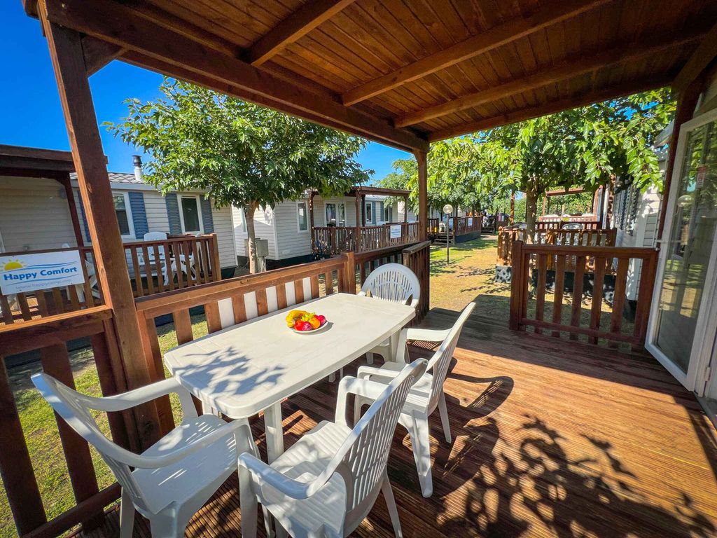 Mobilehome mit Klimaanlage und Terrasse