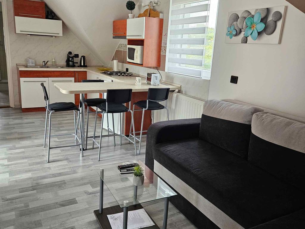 Ferienwohnung völlig renoviert mit Klimaanlage