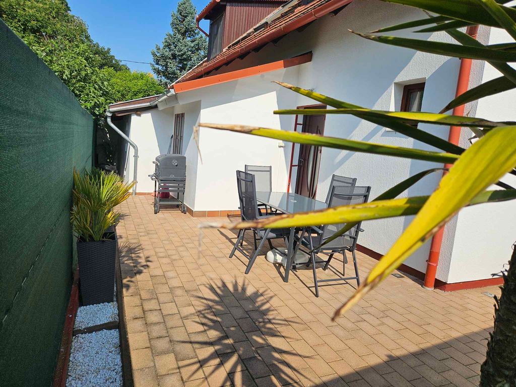 Ferienwohnung völlig renoviert mit Klimaanlage