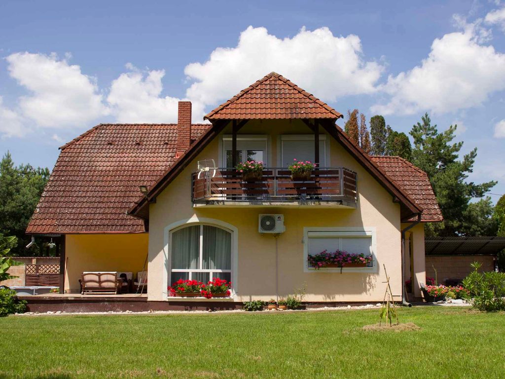 Ferienwohnung mit Garten und Terrasse