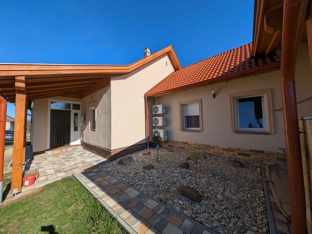 Ferienhaus mit WLAN und Klimaanlage