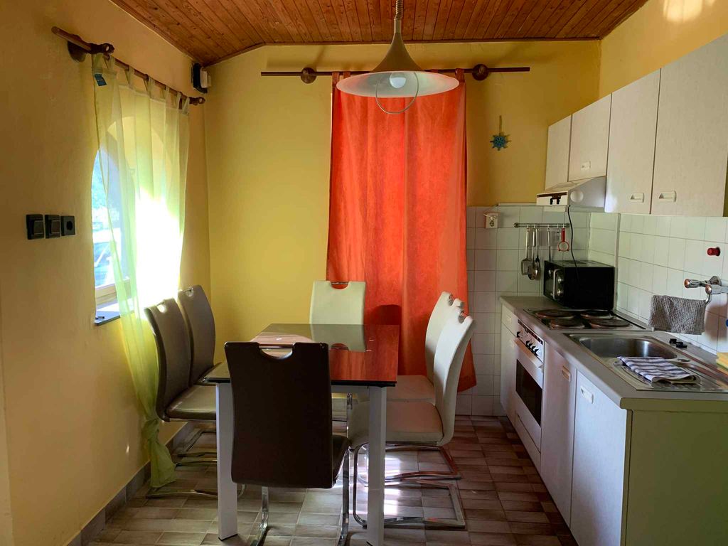 Ferienhaus mit Internet und Parkplatz