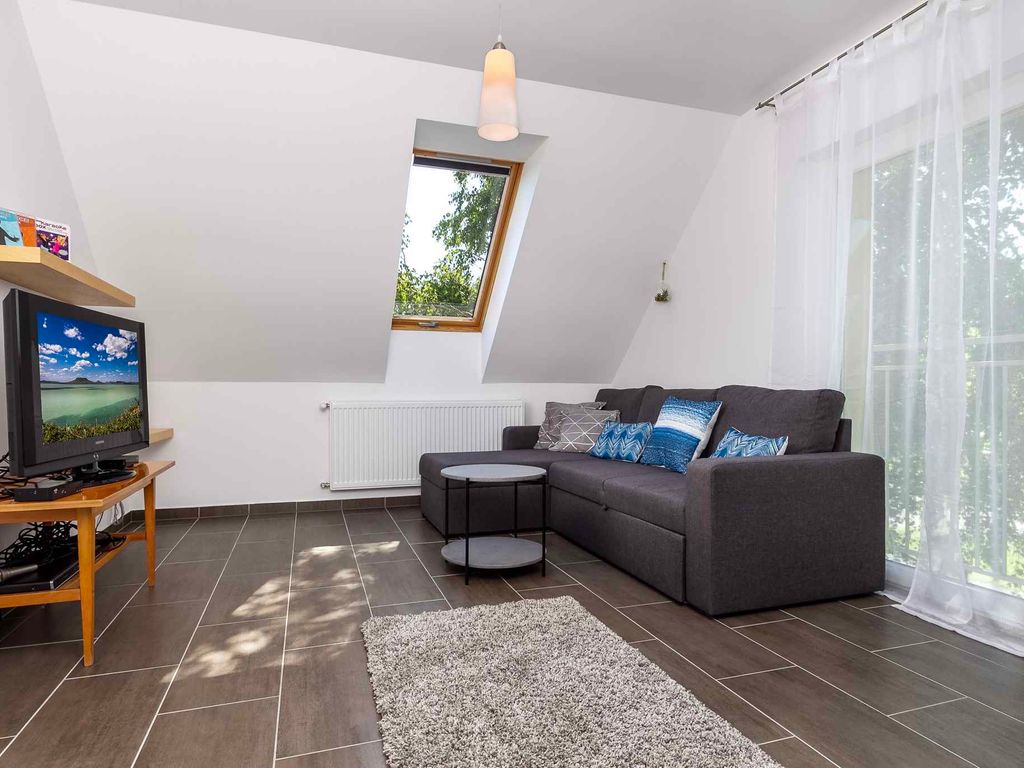 Ferienhaus nah am Plattensee, mit moderner Ausstattung, Waschmaschine, Spülmaschine.