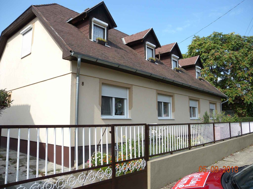 Ferienwohnung im Stadtzentrum mit Gartenpavilion