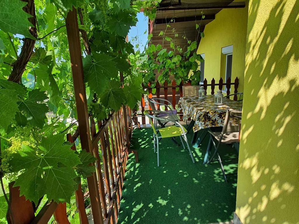 Ferienwohnung mit Klimaanlage und Grillmöglichkeit