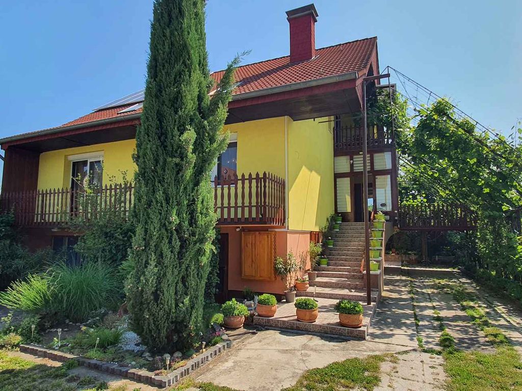 Ferienwohnung mit Klimaanlage und Grillmöglichkeit