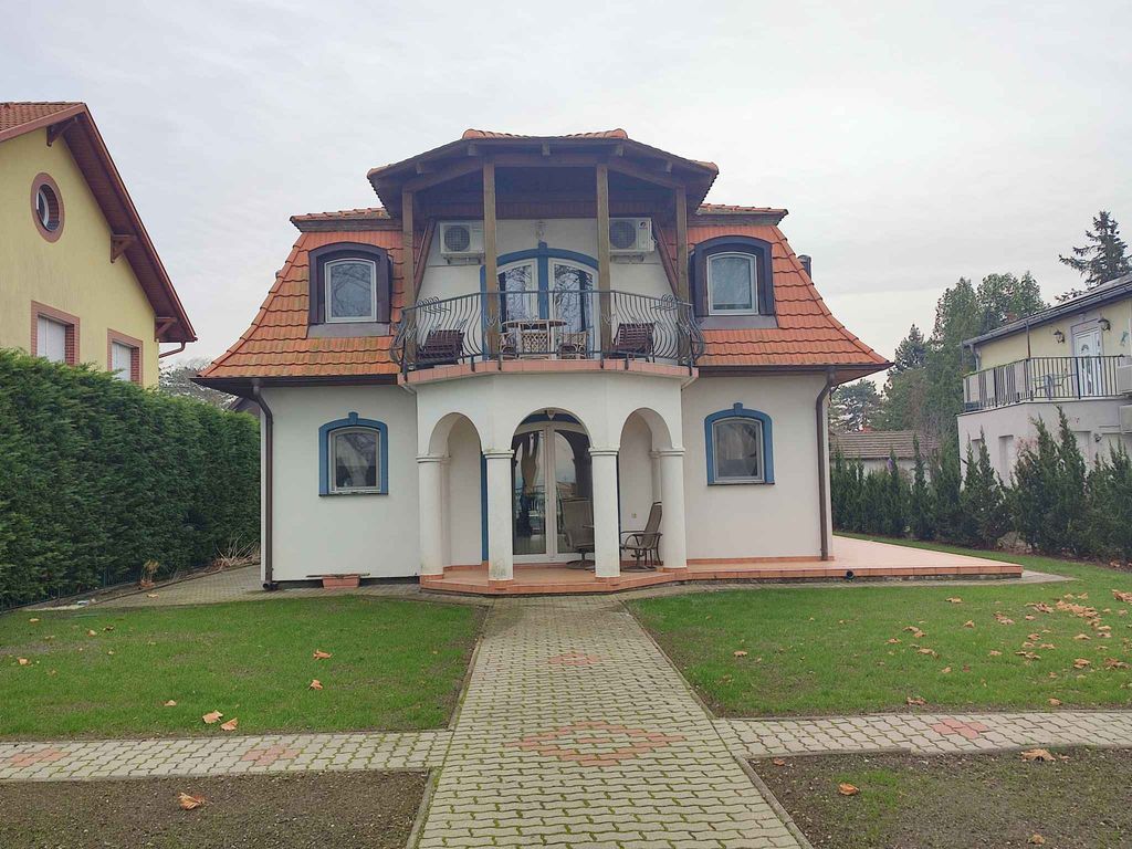 Ferienhaus direkt am Ufer mit Ausblick