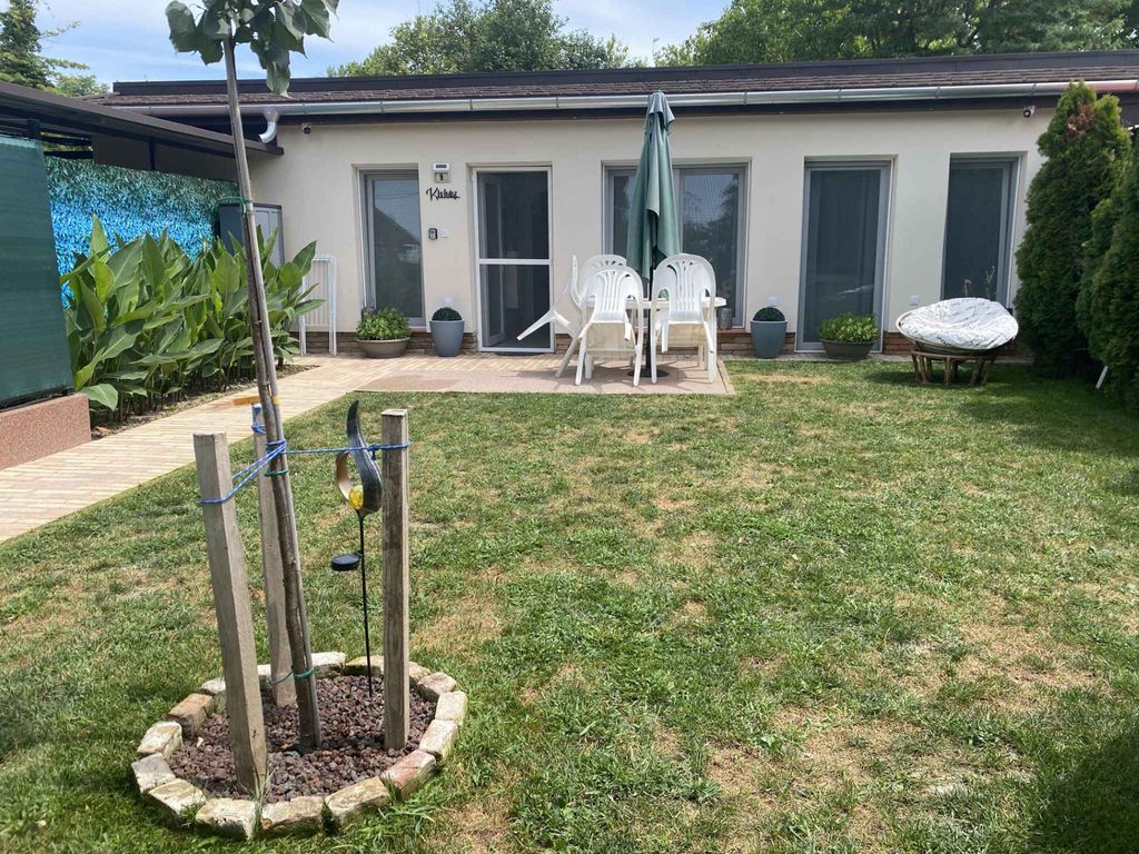 Ferienhaus mit Pool, Sauna und Klimaanlage
