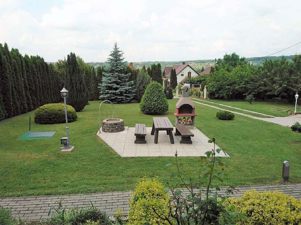 Studio in idyllischer Lage mit Garten und Grill