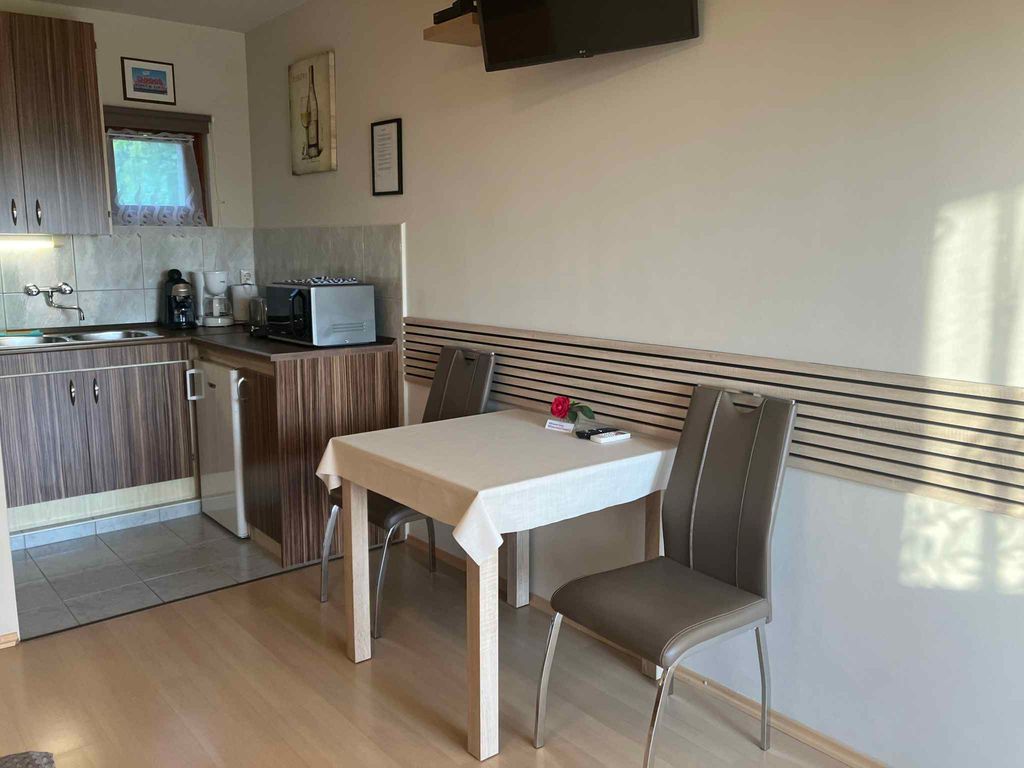 Studio in idyllischer Lage mit Garten und Grill