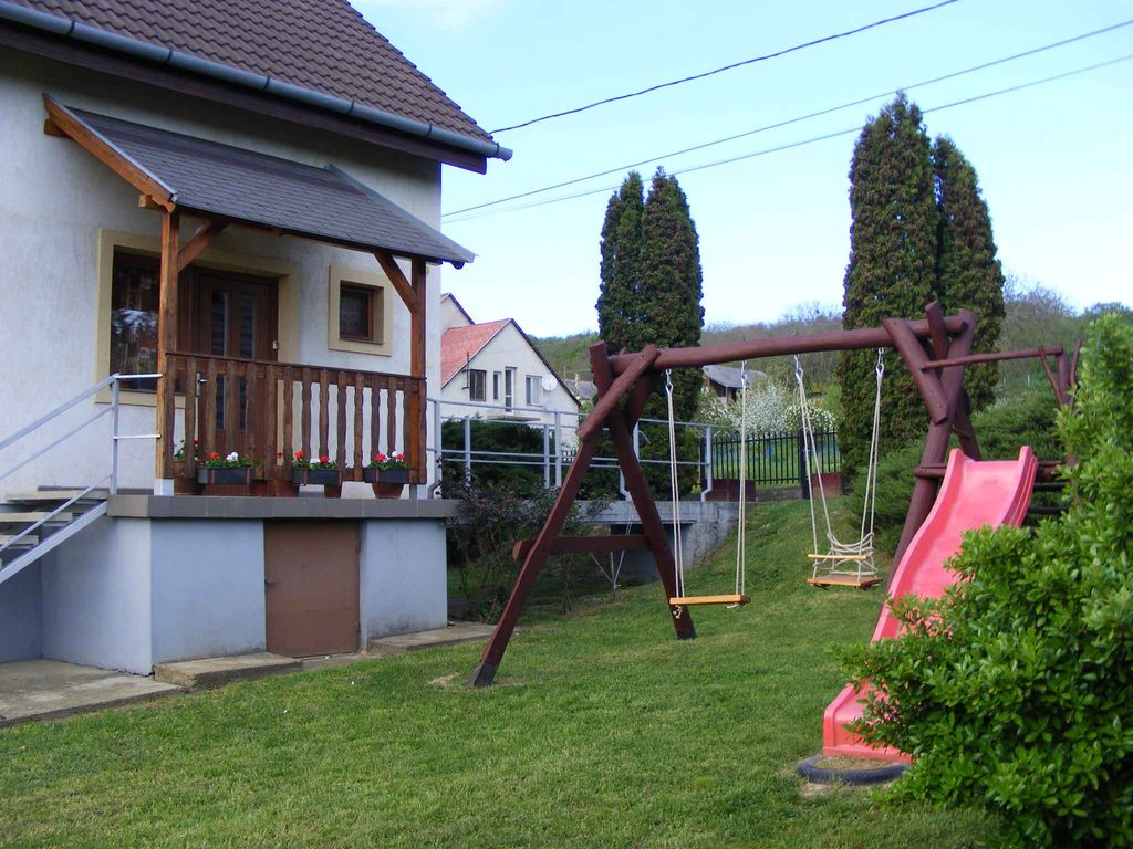 Ferienhaus mit Klimaanlage und Garten