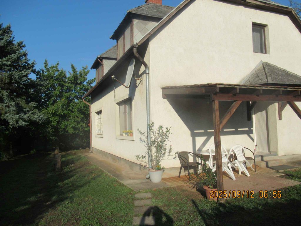 Ferienhaus mit Garten und nur 300 m vom Strand entfernt