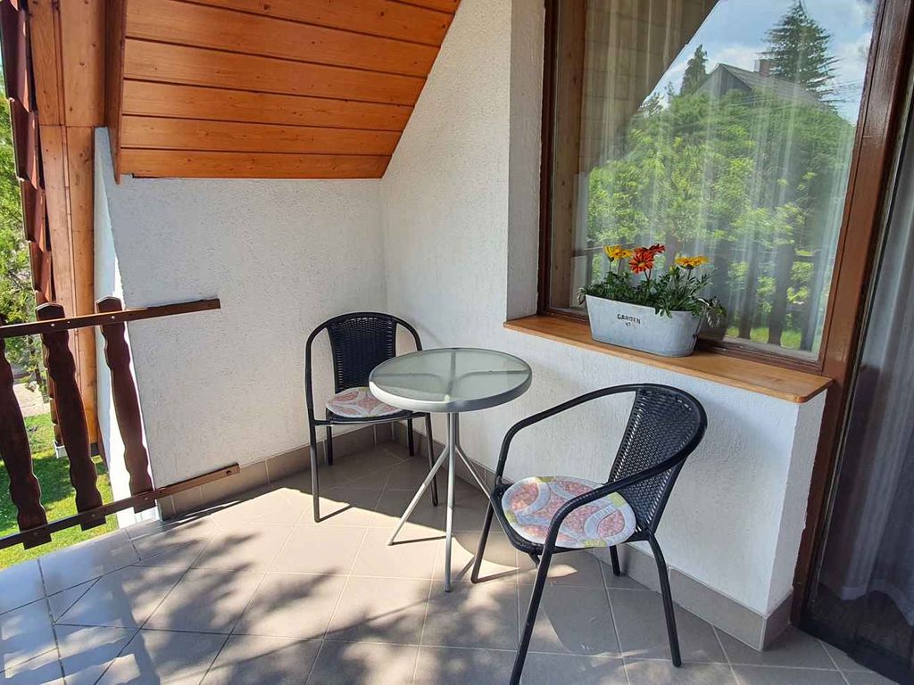 Ferienwohnung mit kostenlosem WLAN und mit Gartenpavillon