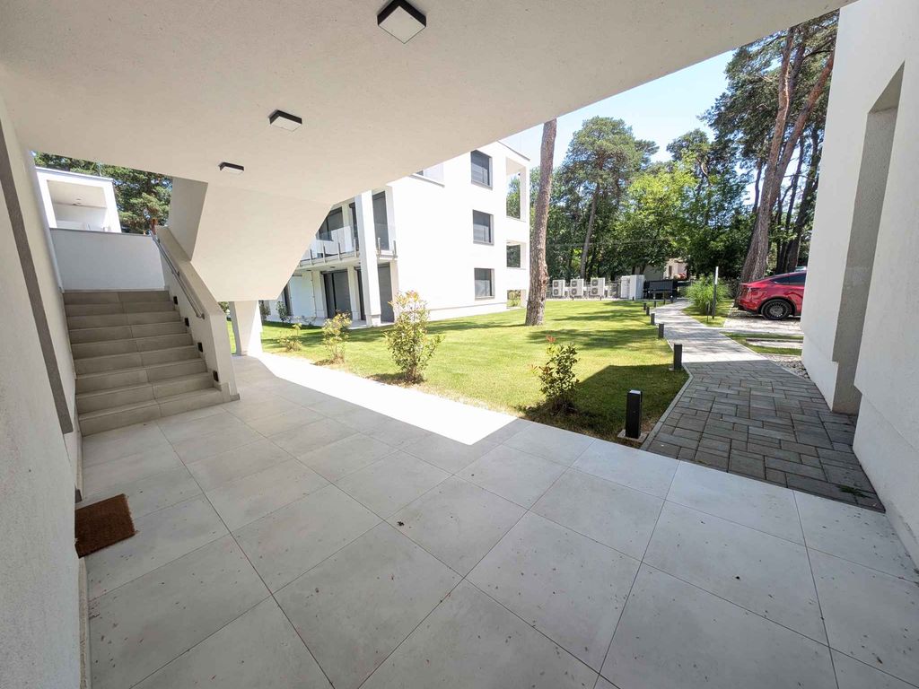 Ferienwohnung neugebaut mit WLAN, Klimaanlage, Terrasse und direkter Zugang zum Garten