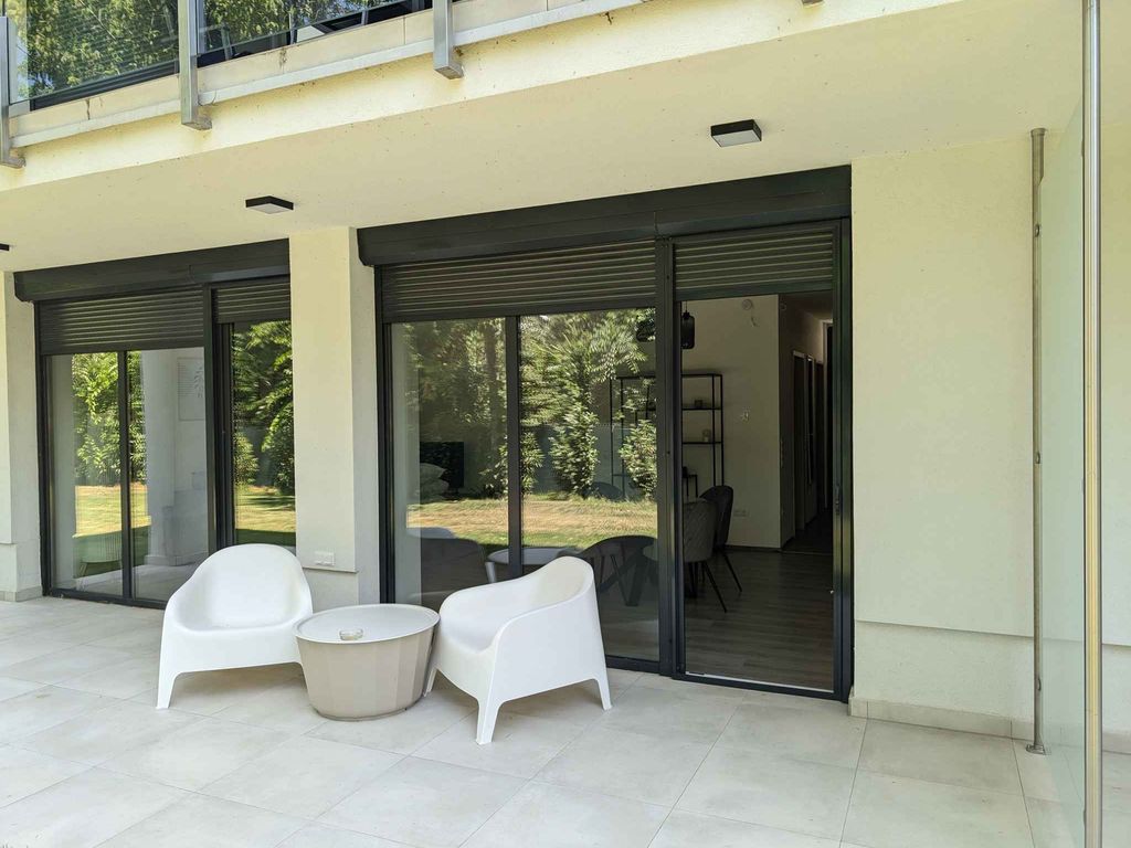 Ferienwohnung neugebaut mit WLAN, Klimaanlage, Terrasse und direkter Zugang zum Garten